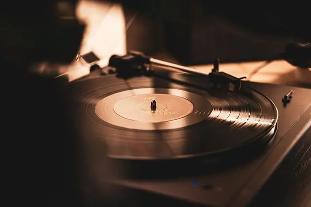 Come scegliere il miglior giradischi per il tuo sistema hi-fi