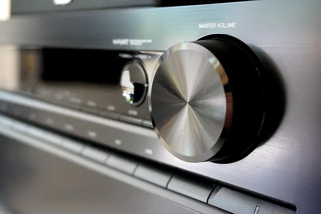 10 consigli per scegliere il miglior amplificatore per il tuo sistema hi-fi